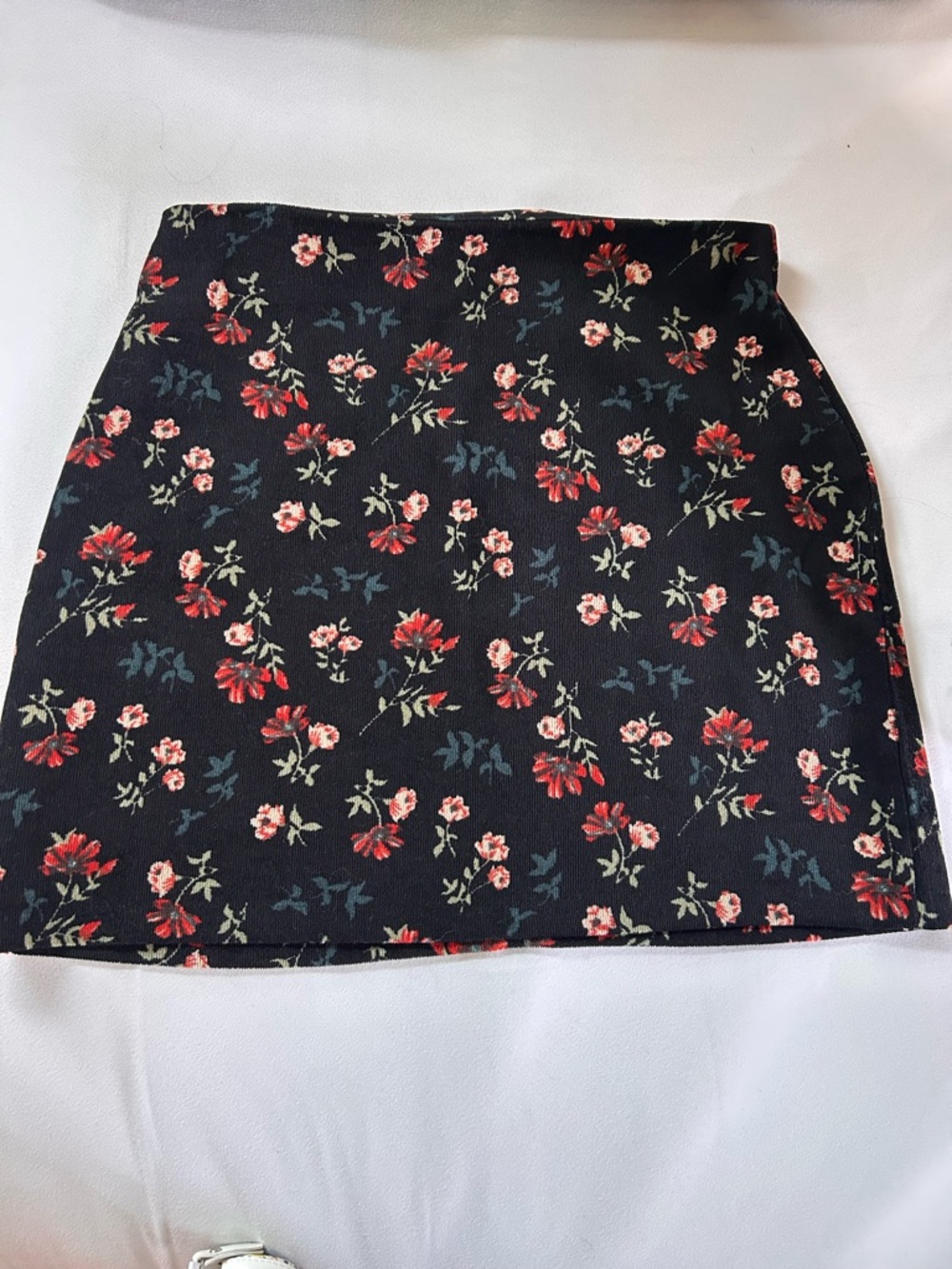 SHEIN Black Mini Skirt with Red & Pink Floral Print